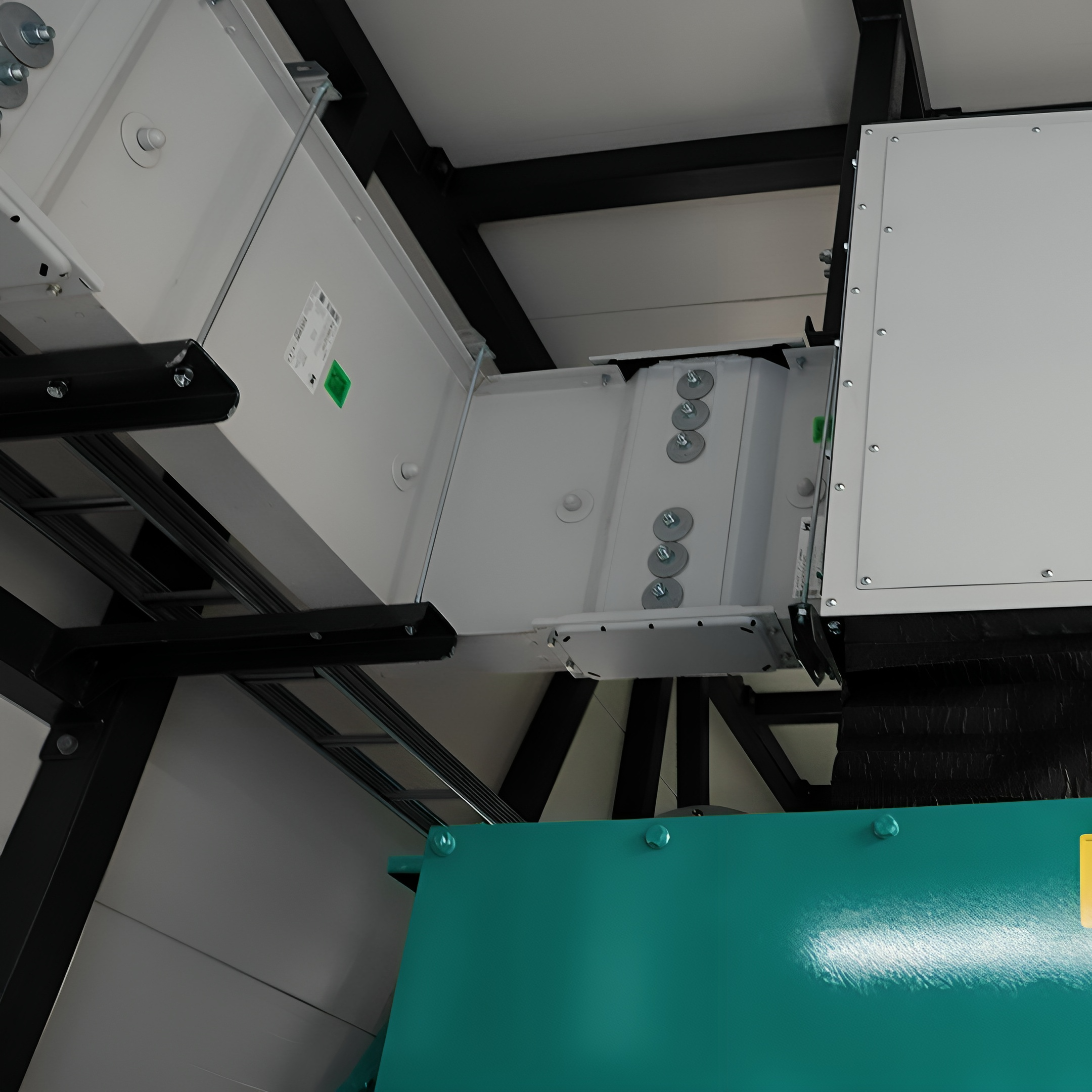 Busway trunking system